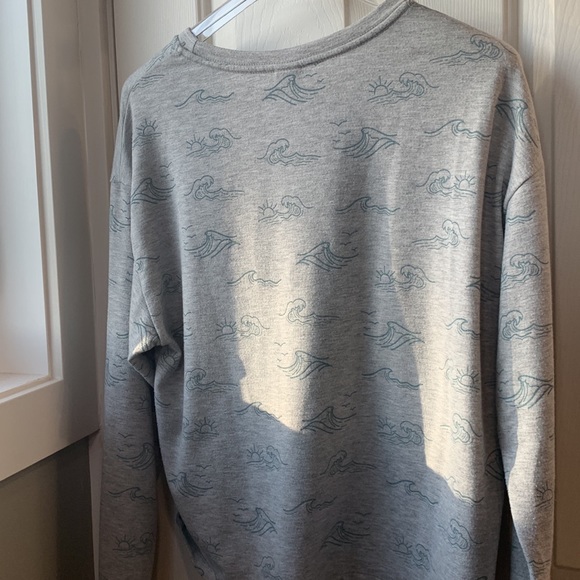 Slouchy Tsunami Long Sleeve T-Shirt - Picture 6 of 7